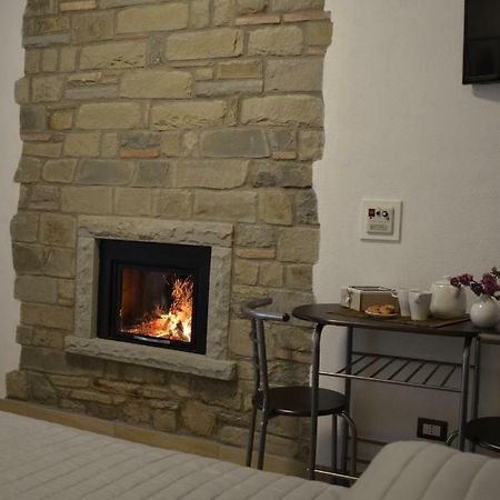 B&B La Casa Sulla Roccia ピエトラペルトーザ エクステリア 写真